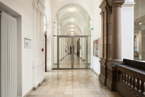 HOCHSCHULE FÜR TECHNIK STUTTGART